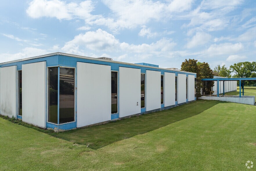 8735 Hamilton Rd, Southaven, MS à vendre - Photo du bâtiment - Image 2 de 17