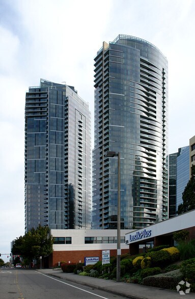 10608-10700 NE 4th St, Bellevue, WA à louer - Photo du bâtiment - Image 2 de 14