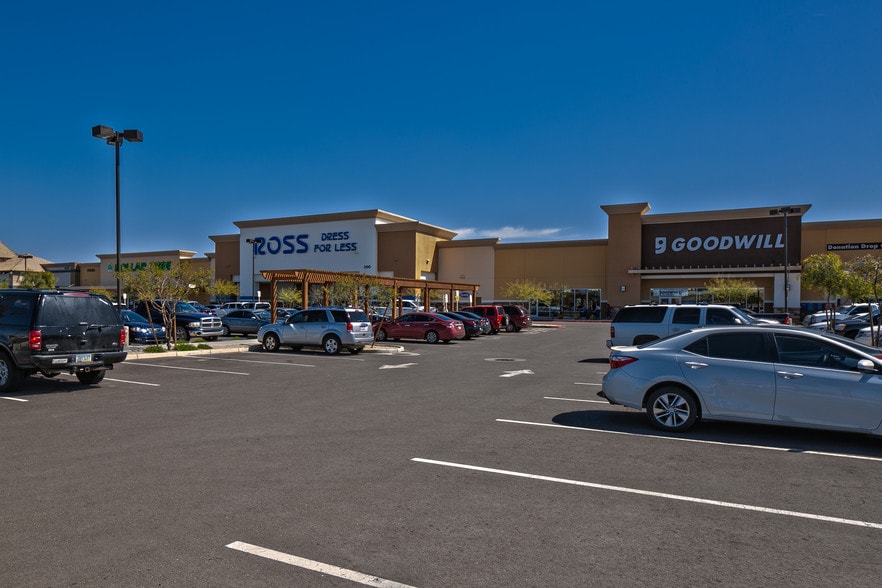 20555 N John Wayne Pkwy, Maricopa, AZ à louer - Photo du bâtiment - Image 3 de 5