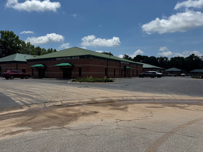 6283 Park South Dr, Bessemer, AL à louer - Photo du bâtiment - Image 3 de 7
