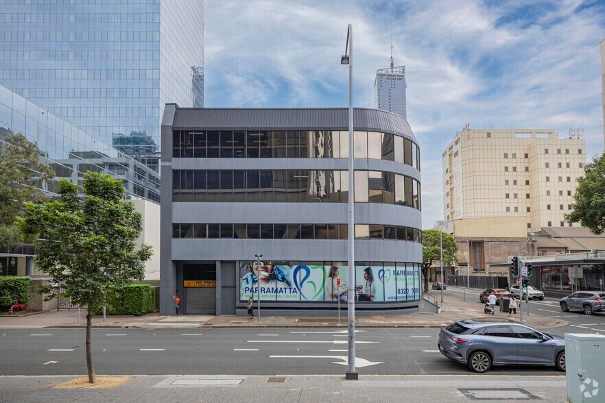 144 Marsden St, Parramatta à louer - Photo du bâtiment - Image 2 de 6
