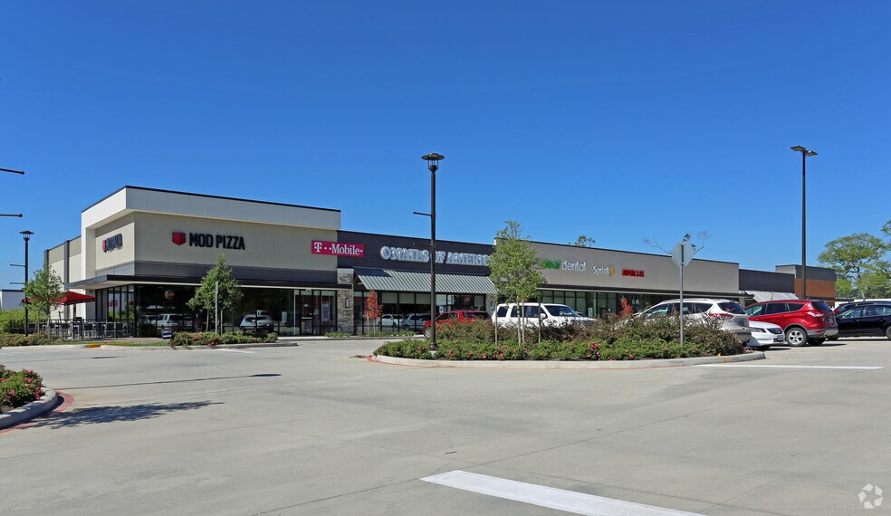 381 S Loop 336 W, Conroe, TX à louer - Photo du bâtiment - Image 2 de 5