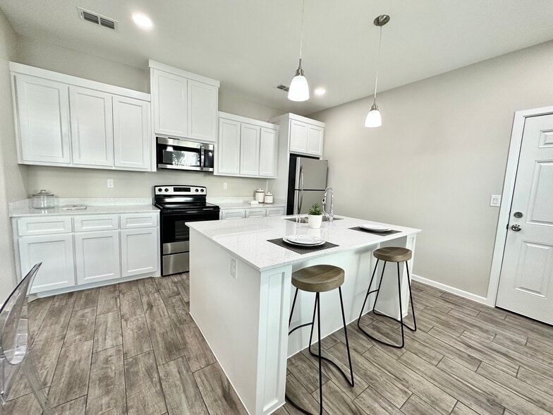 1300 S Yankton St, Alton, TX à vendre - Photo intérieure - Image 3 de 31