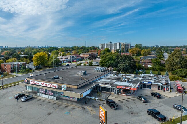 Plus de détails pour 468-480 Danforth Rd, Toronto, ON - Commerce de détail à louer