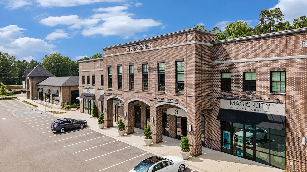 8011 Liberty Pky, Vestavia, AL à louer - Photo du bâtiment - Image 2 de 13