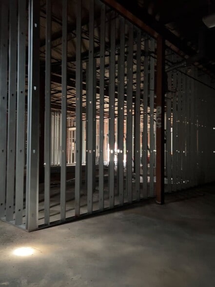 517 Jones Ave NW, Atlanta, GA for lease - Commercial Listing Video - Image 2 of 15