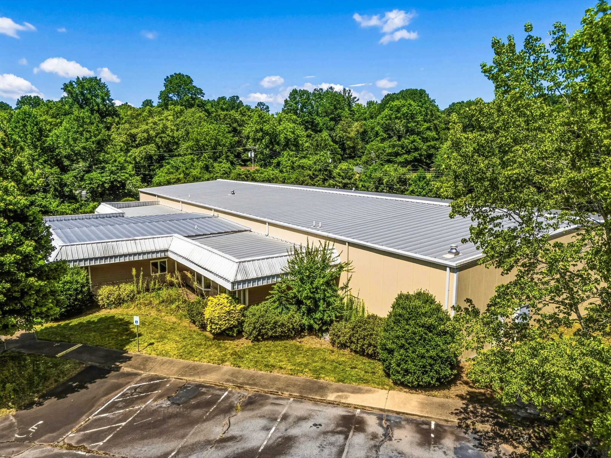 235 Commerce St, Brevard, NC for sale Building Photo- Image 1 of 16