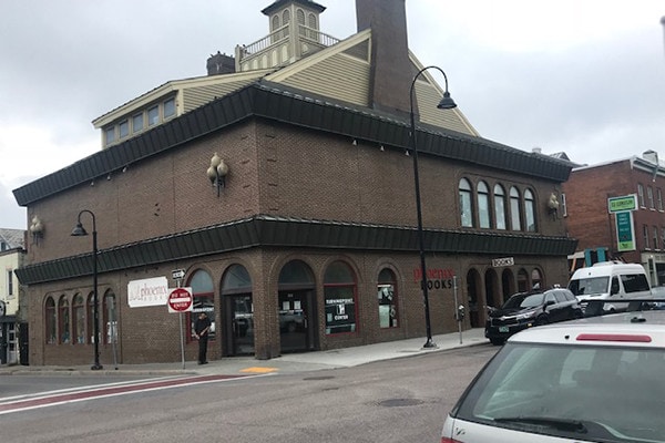 191-195 Bank St, Burlington, VT for lease - Building Photo - Image 1 of 12