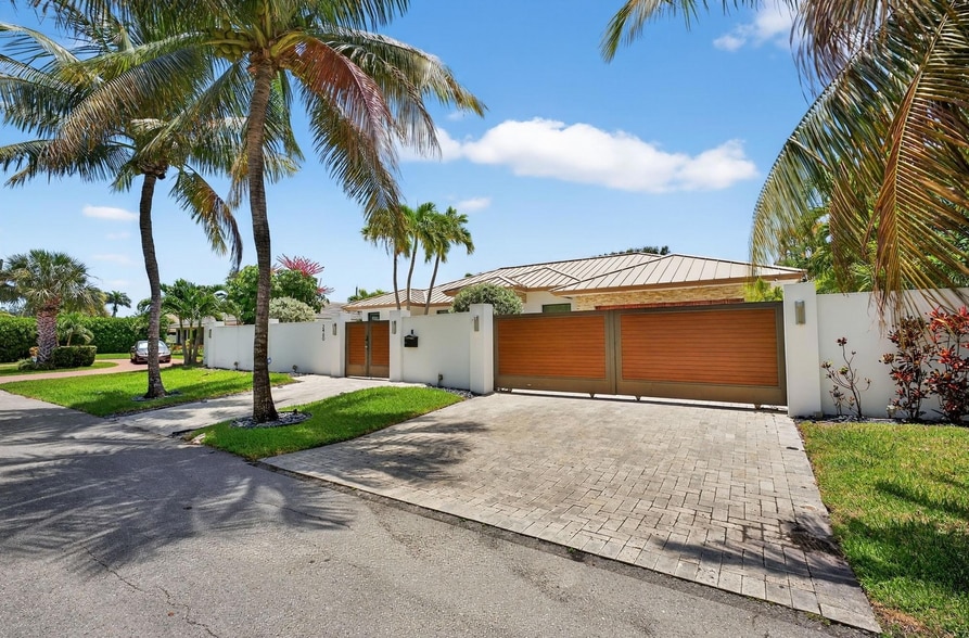 2460 NE 36th St, Fort Lauderdale, FL à vendre - Photo du bâtiment - Image 3 de 12