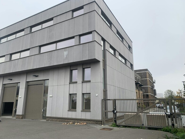 2 Purley Way, Croydon à vendre - Photo du bâtiment - Image 1 de 5