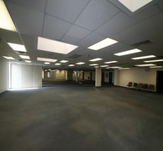 141-143 N Jonathan Blvd N, Chaska, MN for lease Interior Photo- Image 2 of 4