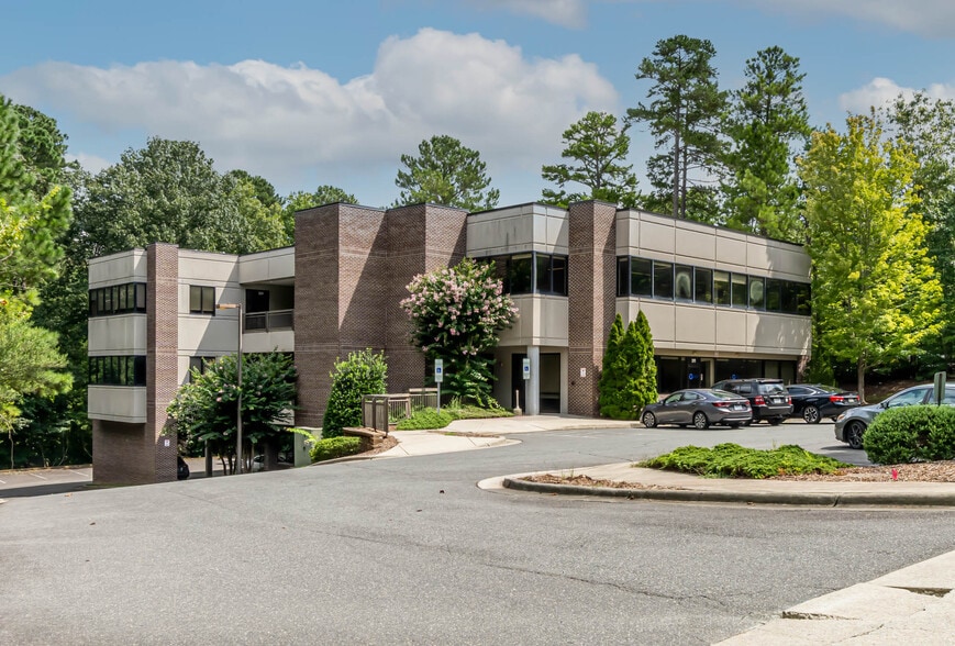 311-327 Providence Rd, Chapel Hill, NC for lease - Building Photo - Image 3 of 12