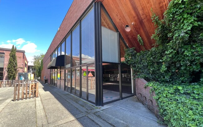 More details for 620 3rd St, Santa Rosa, CA - Retail for Sale