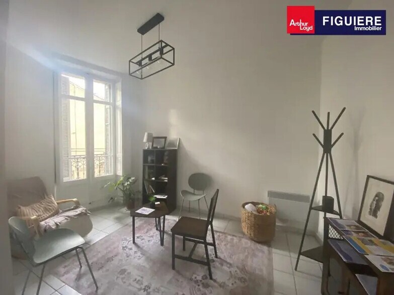 Bureau dans Salon-de-Provence à louer - Photo intérieure - Image 2 de 8