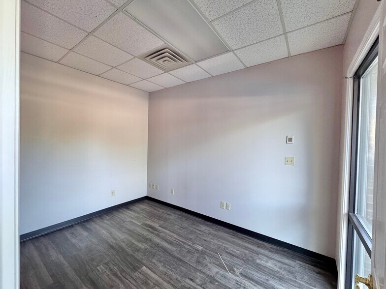747 Queen City Pky, Gainesville, GA à louer - Photo du bâtiment - Image 3 de 13