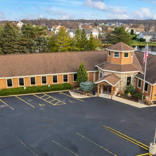 More details for 28747 N Lake Dr, Waterford, WI - Retail for Lease