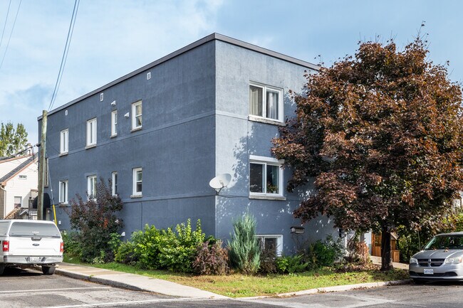 More details for 329 Richelieu Ave, Ottawa, ON - Multifamily for Sale
