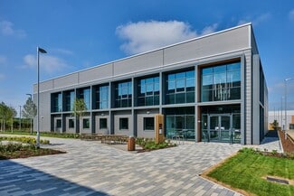 Plus de détails pour 19 Bourn Quarter, Bourn - Industriel à louer