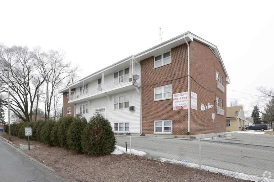 2512 N Rockton Ave, Rockford, IL for sale - Primary Photo - Image 1 of 1