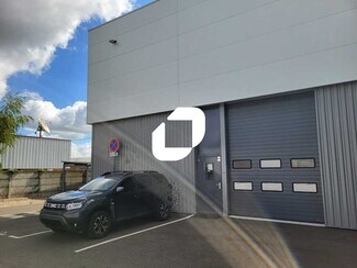 Plus de détails pour Local d'activités à louer