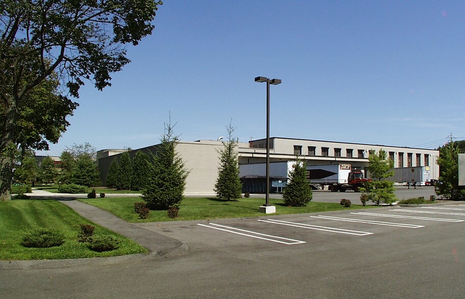 125 Old Gate Ln, Milford, CT à louer - Autre - Image 2 de 15