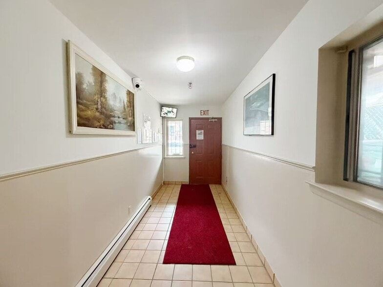 132-18 57th Rd, Flushing, NY for sale - Building Photo - Image 3 of 13