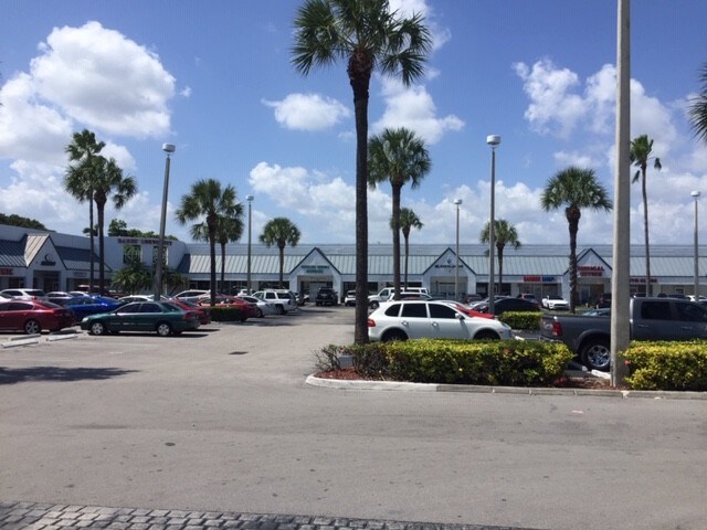 18910-18972 S Dixie Hwy, Miami, FL à louer - Photo du bâtiment - Image 3 de 4