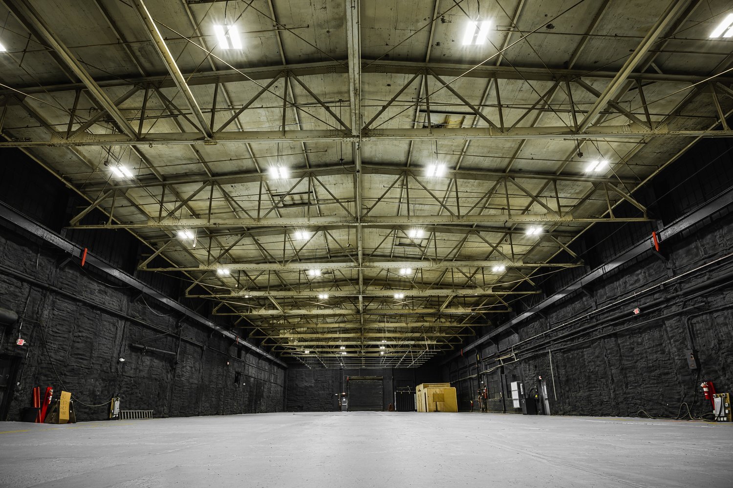370 Babcock St, Buffalo, NY for lease Interior Photo- Image 1 of 2