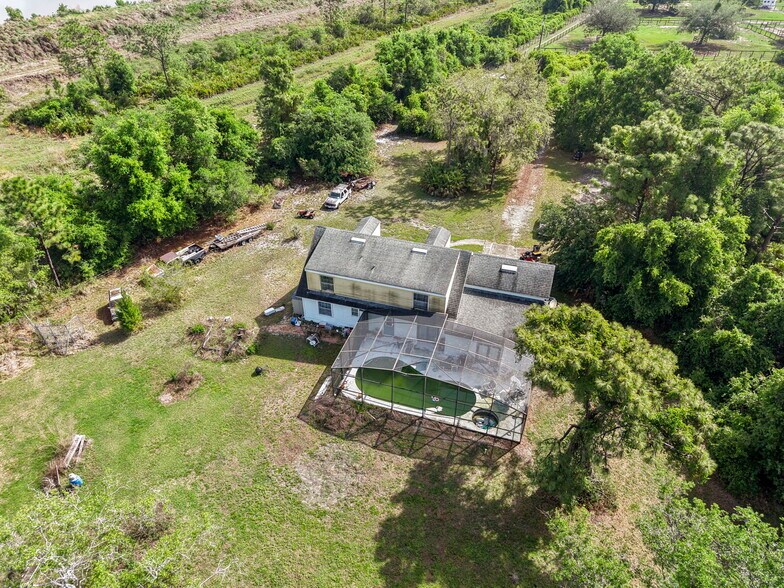 4385 Boggy Creek Rd, Kissimmee, FL à vendre - Photo du bâtiment - Image 3 de 23