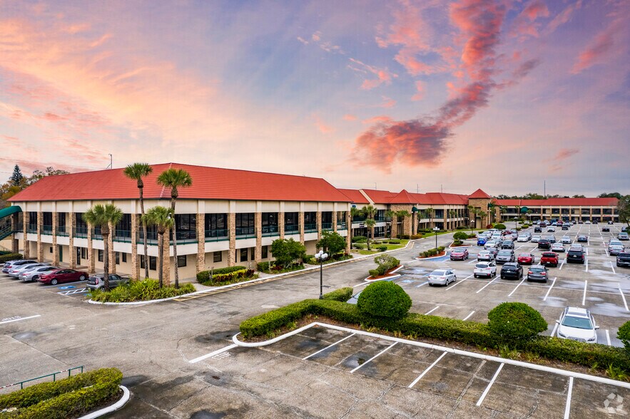 6800 N Dale Mabry Hwy, Tampa, FL à louer - Photo du bâtiment - Image 3 de 15