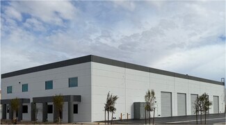 Plus de détails pour 930-938 Empire Mesa Way, Henderson, NV - Industriel à vendre