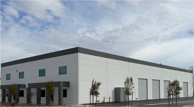 Plus de détails pour 930-938 Empire Mesa Way, Henderson, NV - Industriel à vendre