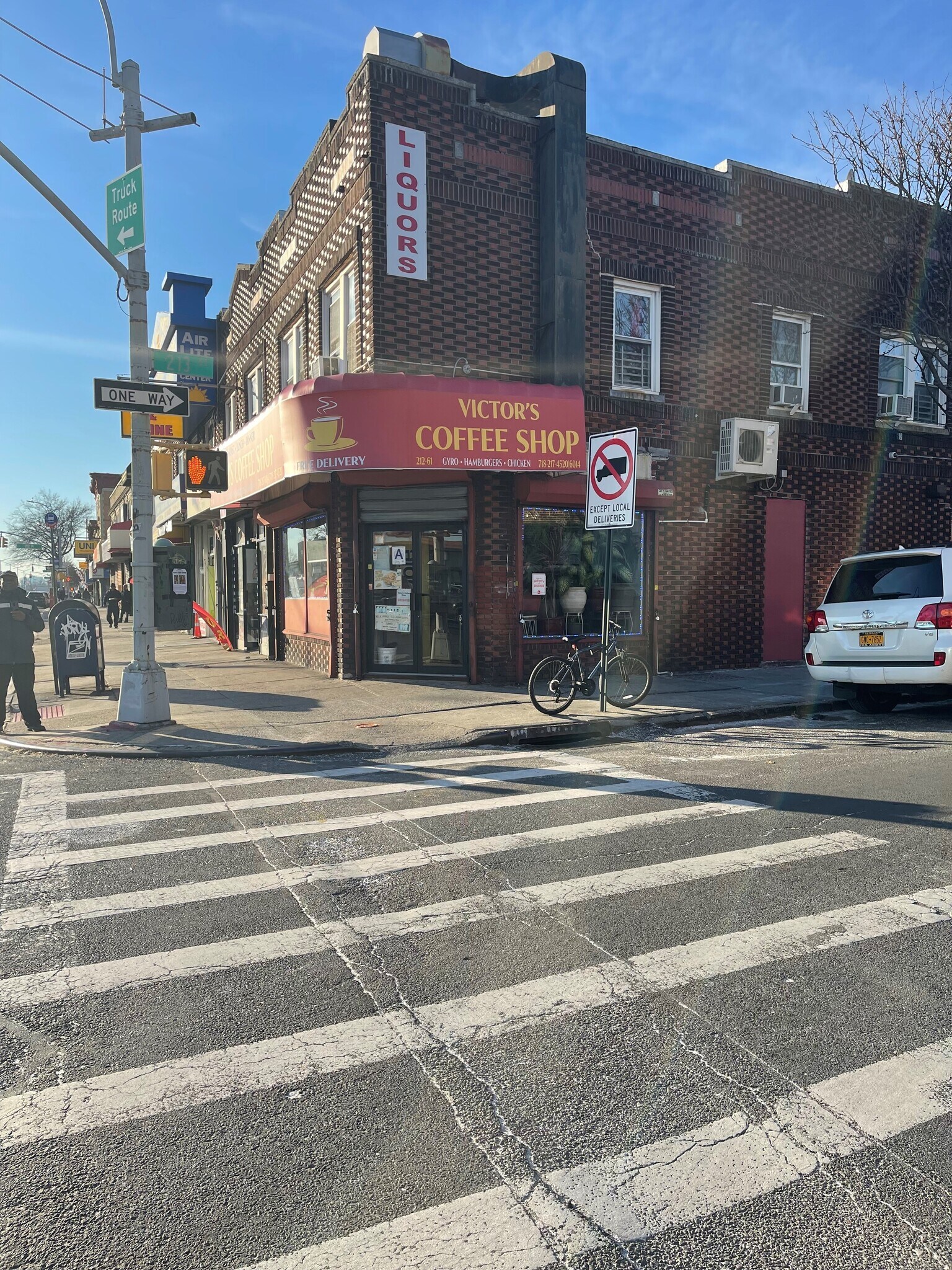 212-61 Jamaica Ave, Queens Village, NY à louer Photo du bâtiment- Image 1 de 3