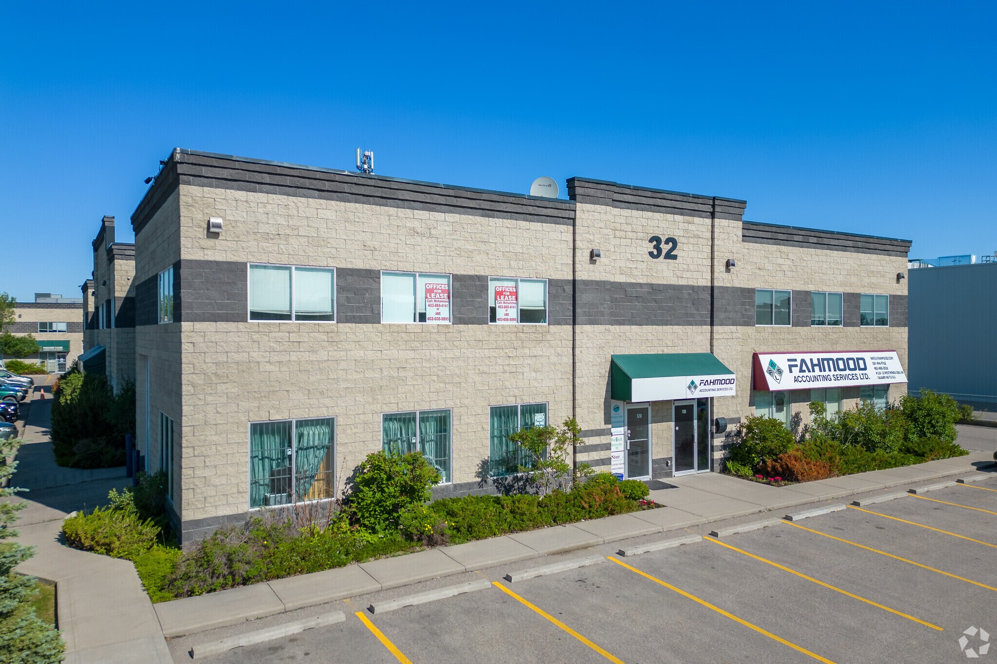 32 Westwinds Cres NE, Calgary, AB for sale Primary Photo- Image 1 of 1