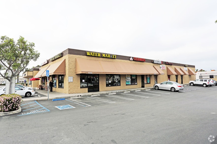 7011 Warner Ave, Huntington Beach, CA for lease - Building Photo - Image 3 of 11