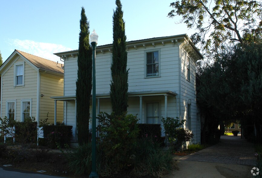 350 W Julian St, San Jose, CA à louer - Photo du bâtiment - Image 3 de 22