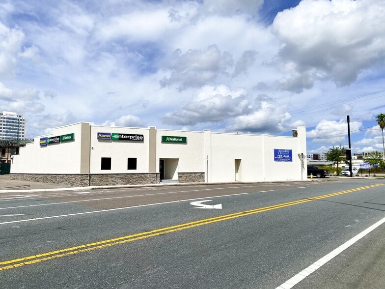 608 N Nebraska Ave, Tampa, FL à louer - Photo du bâtiment - Image 2 de 2