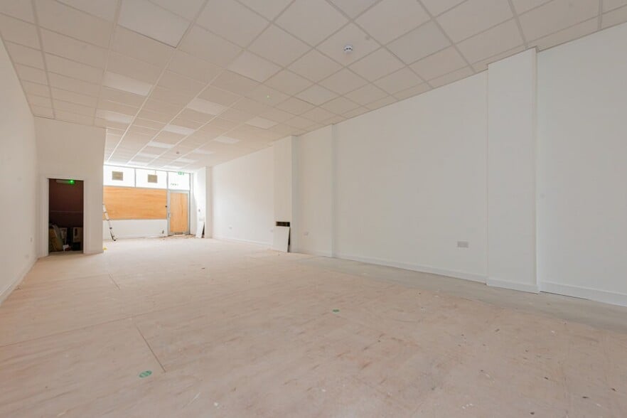 330A-330C Holloway Rd, London for lease - Interior Photo - Image 1 of 2