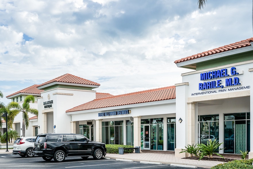 15495 Tamiami Trl N, Naples, FL for lease - Building Photo - Image 2 of 4