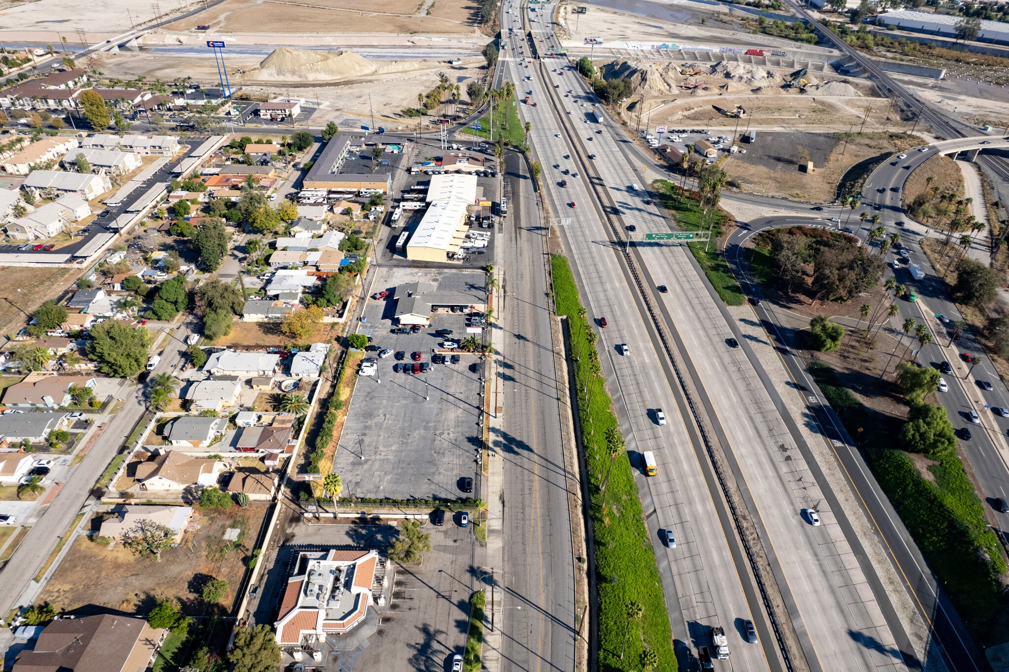 847 E Valley Blvd, Colton, CA for lease Primary Photo- Image 1 of 6