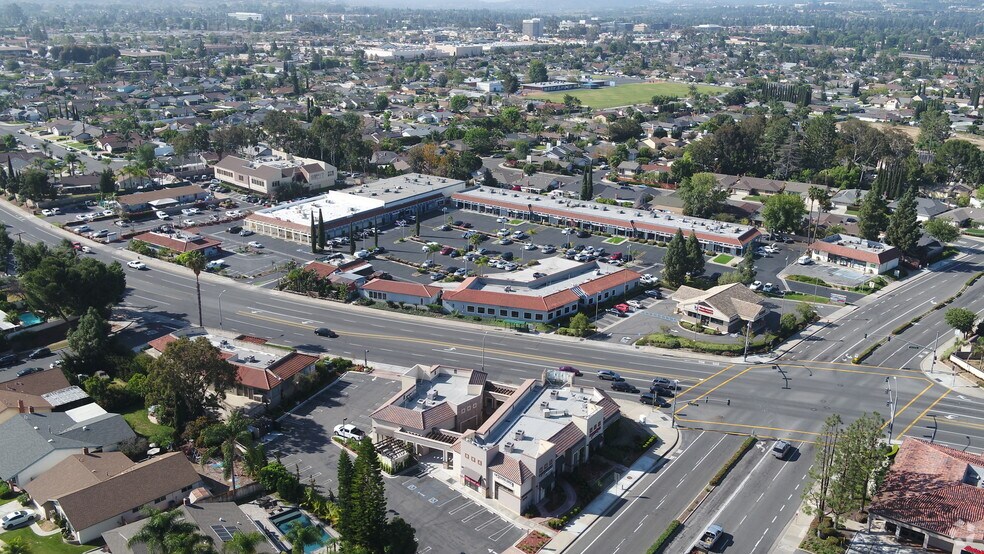 23322-24400 Muirlands Blvd, Lake Forest, CA à louer - Aérien - Image 3 de 7