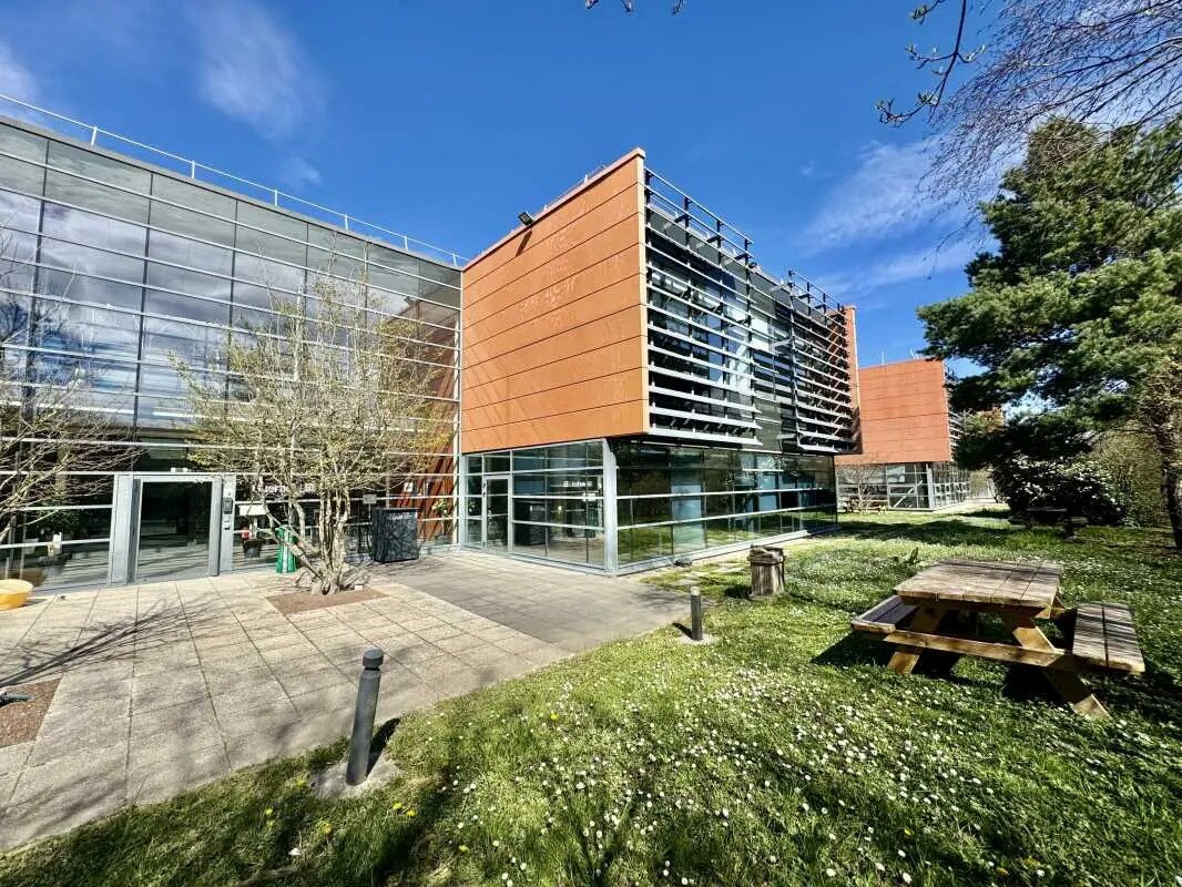 117 Allée Des Parcs, Saint-Priest for lease Building Photo- Image 1 of 17