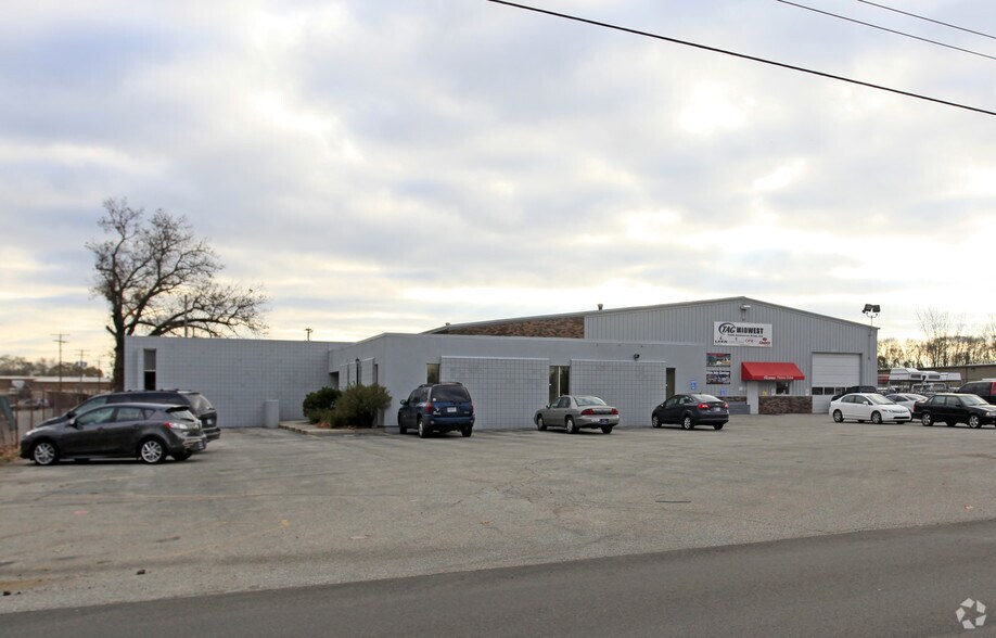57784 County Road 3, Elkhart, IN à louer - Photo du bâtiment - Image 2 de 10