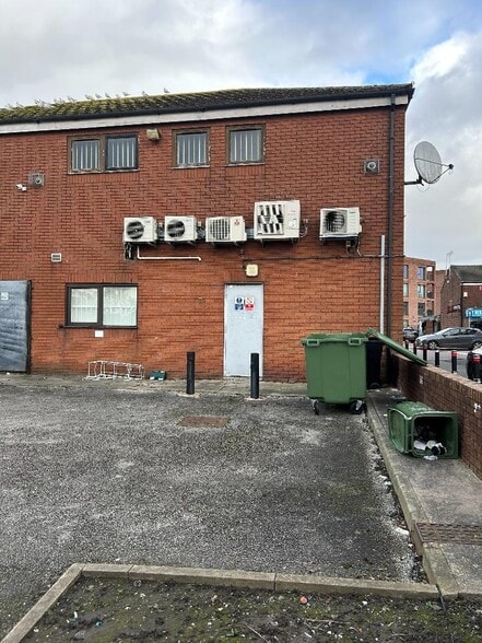 64 Old Church St, Manchester for lease - Building Photo - Image 2 of 8