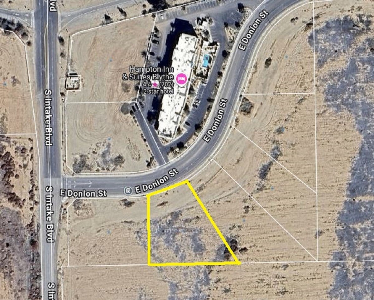 1.01 Acres E Donlon Street, Blythe, CA à vendre Photo principale- Image 1 de 4