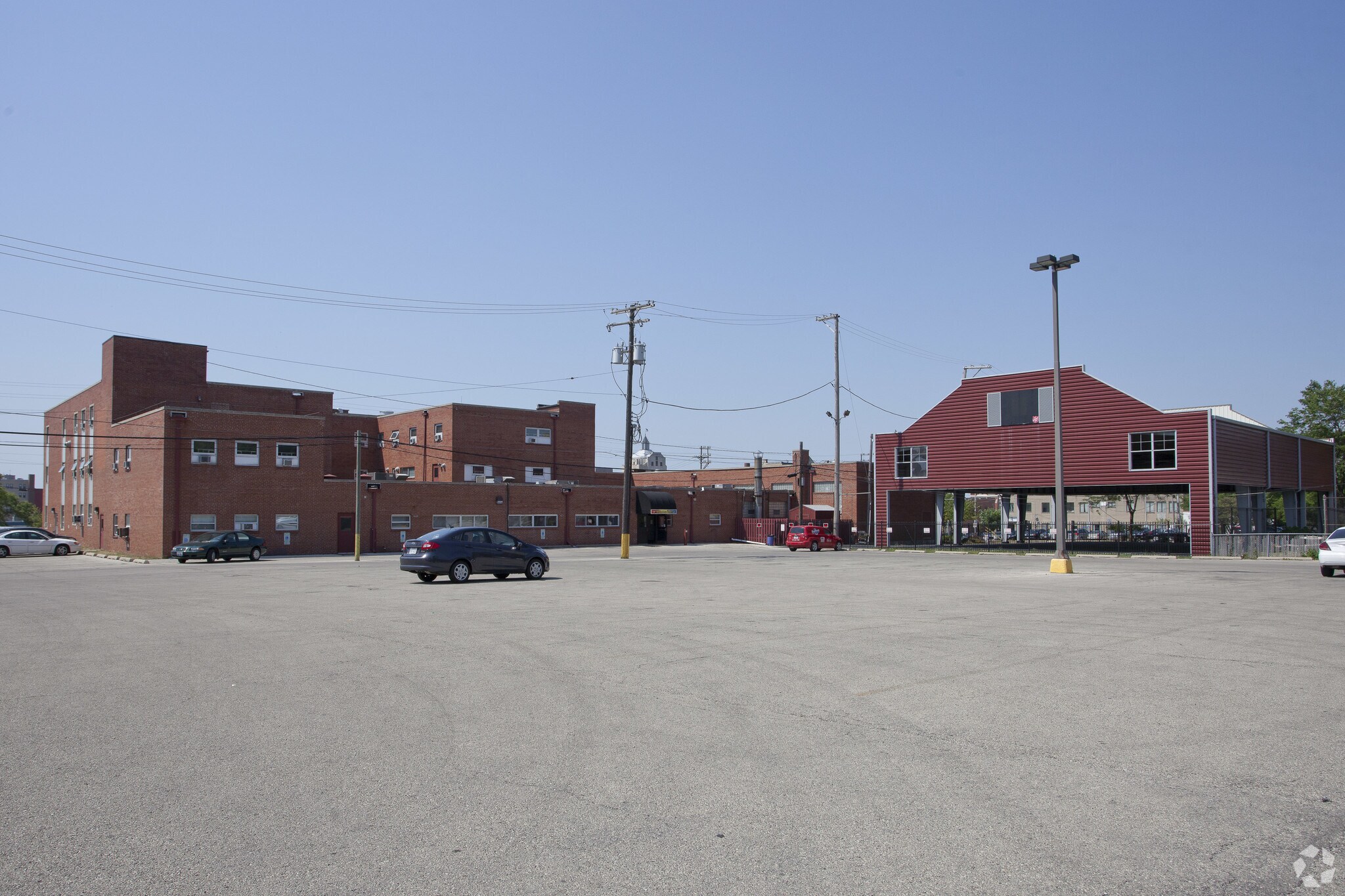 220 S Madison St, Rockford, IL à vendre Photo du bâtiment- Image 1 de 21