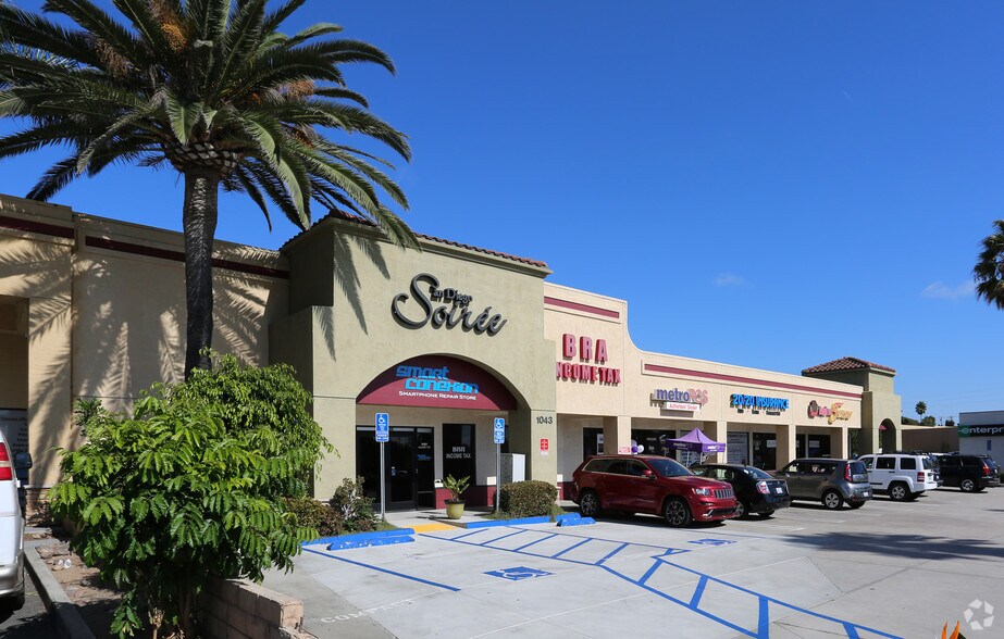 1043 Broadway, Chula Vista, CA for lease - Primary Photo - Image 1 of 5