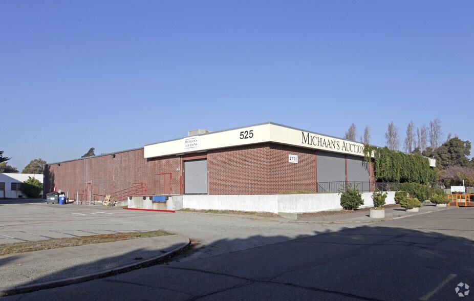 2751 Todd St, Alameda, CA for lease - Primary Photo - Image 1 of 4