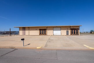Plus de détails pour 1313 Airport Industrial Rd, Elk City, OK - Industriel à vendre