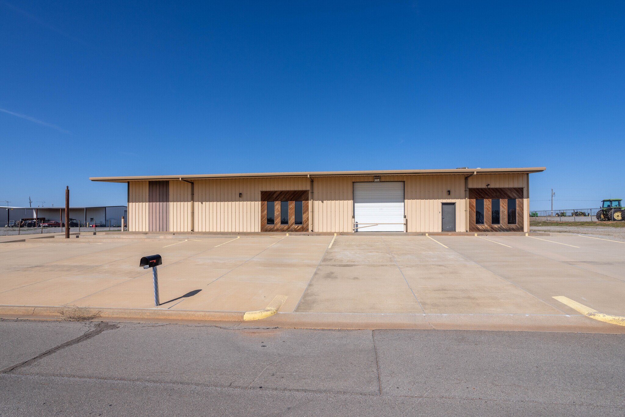 1313 Airport Industrial Rd, Elk City, OK for sale Building Photo- Image 1 of 18